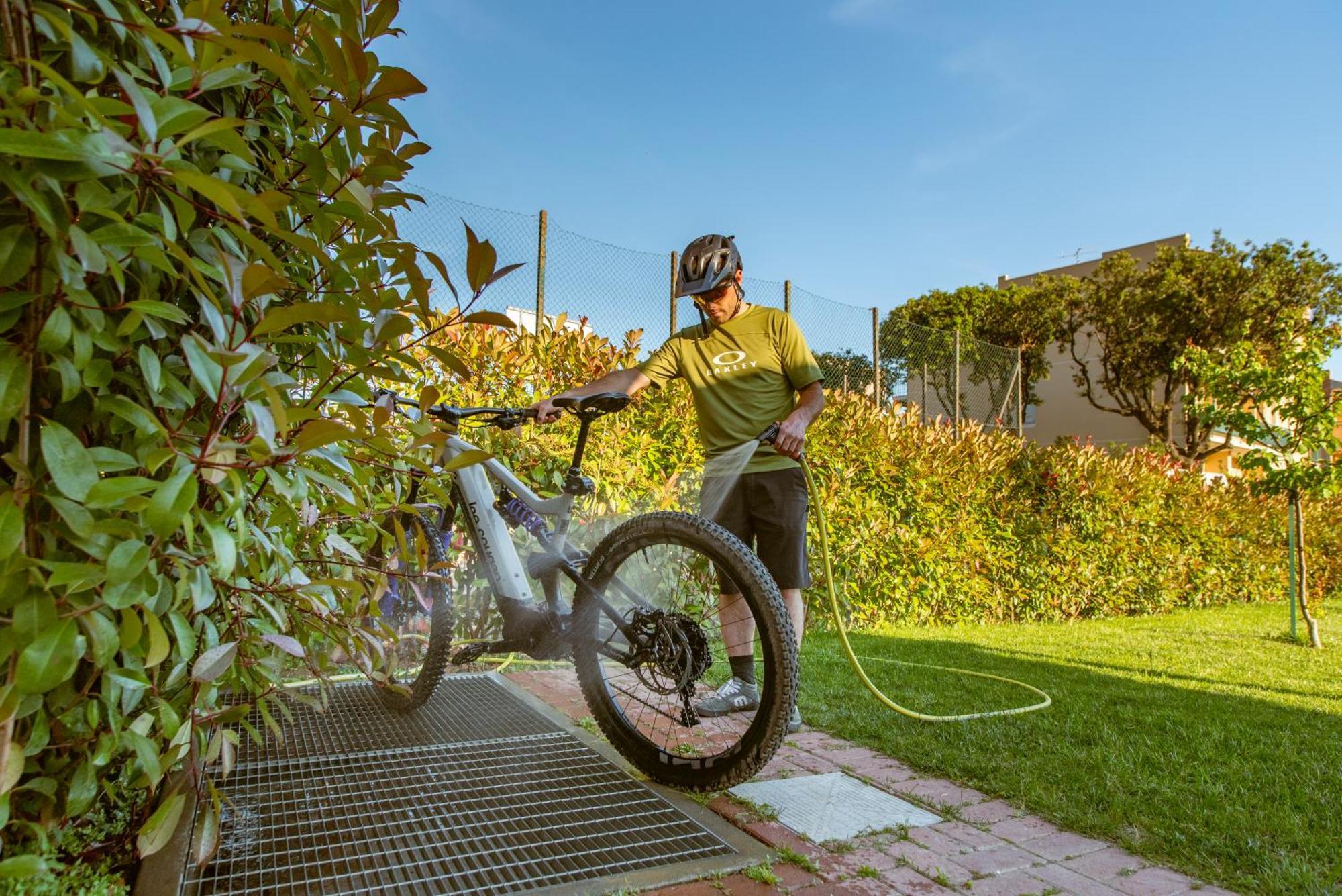 Barbaciiu Vacanze Green Pietra Ligure Zewnętrze zdjęcie